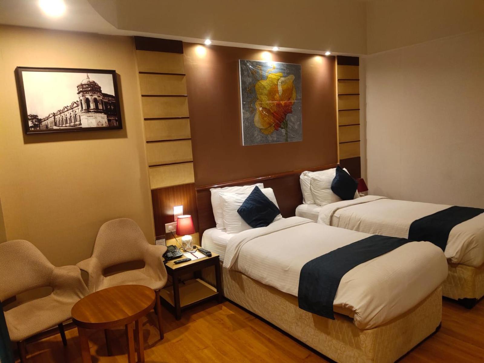 Hotel The Plaza Haiderabad Buitenkant foto